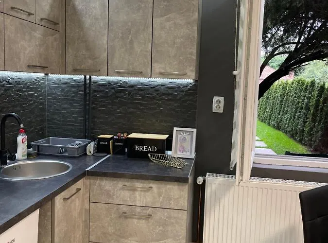 아파트 Beta House